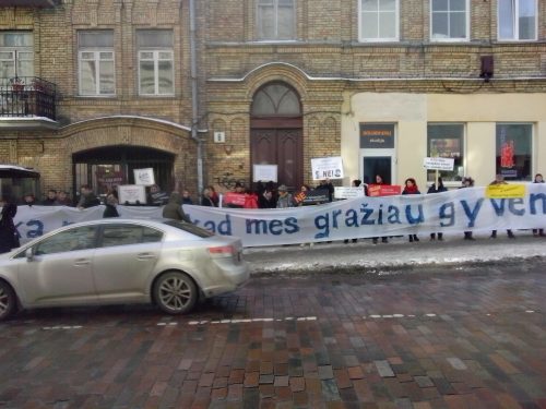 Prie Kultūros ministerijos – protestas prieš vandališką Vilniaus Misionierių ir Lukiškių dominikonų vienuolynų ansamblių darkymą