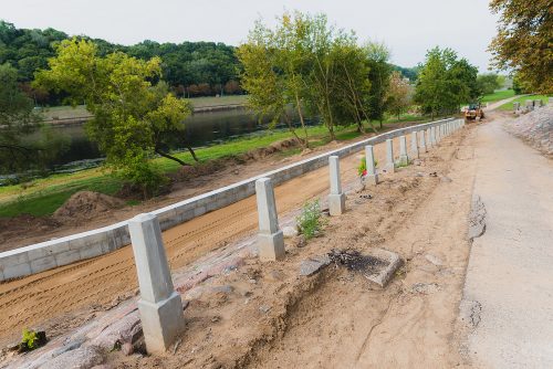 Žvilgsnis į rekonstruojamą Kauno Santakos parką: kokį vaizdą po mėnesio išvys popiežius?