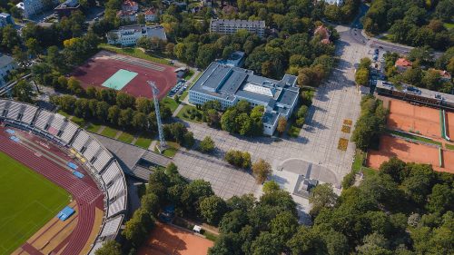 Senasis Kauno stadionas skaičiuoja paskutines minutes: statybininkai pradėjo paruošiamuosius darbus