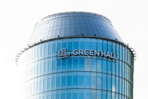 Verslo centras „Green Hall“ pildosi nuomininkais: sukirsta rankomis su „Grant Thornton Baltic“