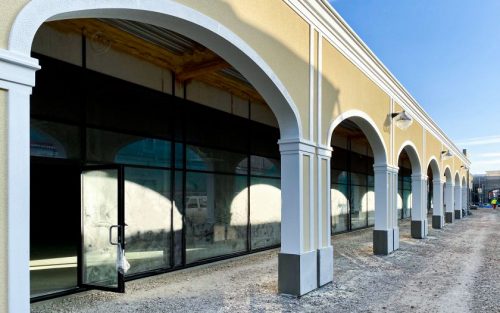 Baigiamos pirmojo Baltijos šalyse išparduotuvių miestelio statybos – jau investuota 25 milijonai eur.