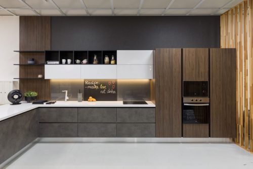 Dizainerės pataria, kaip įsirengti šiuolaikišką ir patogią virtuvę