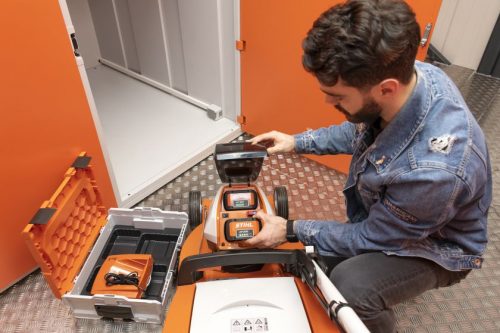 Reikia įrankių čia ir dabar? Užsuk į „kurts toolbox“ ir išsinuomok 24/7