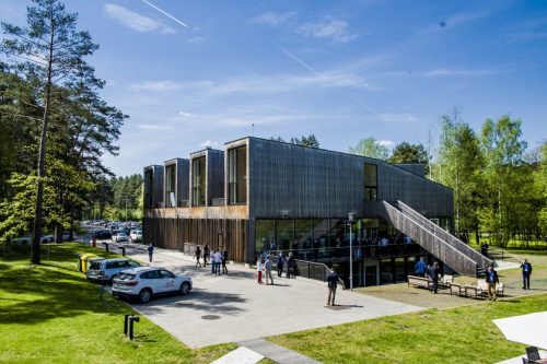 Startuoja sutelktinio investavimo kampanija į pirmąją Lietuvoje kurortinę co-working ir co-living erdvę