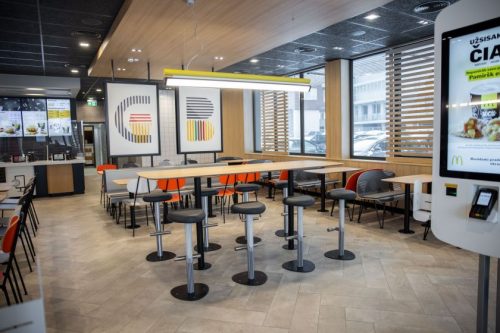 „McDonald‘s“ atidarė naują restoraną Vilniuje