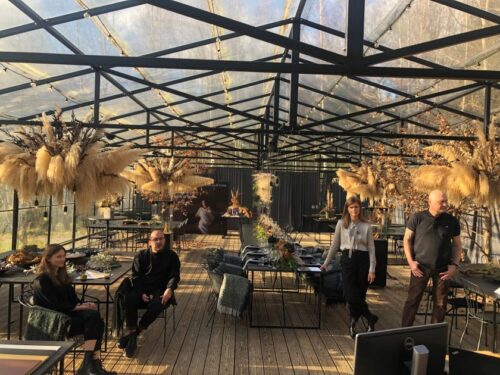 2022 metų spalva skelbia – nuotykiai prasideda namuose!