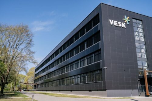 Vilniuje, Žirmūnuose veikiančios mokymo įstaigos remontas keičia ir vietovės veidą