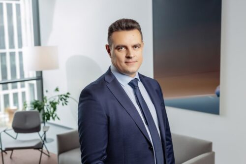 Sniego sankaupos atšilimo metu – grėsmė turtui ir sveikatai