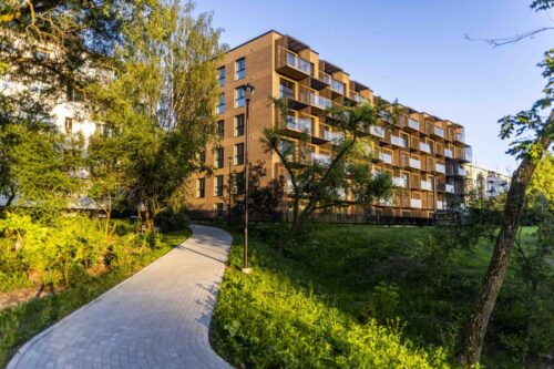 „Realco“: birželį NT pardavimai sumenko, būstų sandėlis išliko kone istorinėse aukštumose