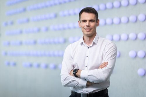 Kaip efektyviai sumažinti oro kondicionierių elektros suvartojimą, termometro stulpeliui šokus į viršų?