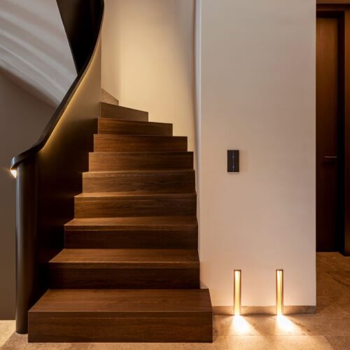 Gera nuotaika šviesiuose namuose ištisus metus