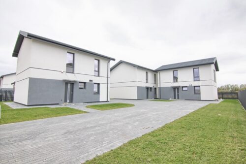 Parduodami naujos statybos namai