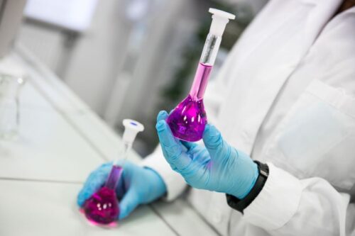 Pavasarį būtina patikrinti savo gręžinių ir šulinių vandens kokybę: higienos reikalavimų neatitinka pusė ištiriamų mėginių