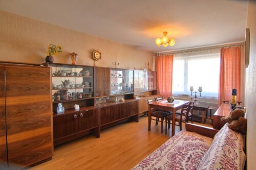 Parduodamas tvarkingas 3- jų kambarių butas