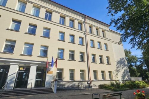 Šalia Vilniaus S. Konarskio gimnazijos iškils nauja sporto salė: ieškomi jos projektuotojai