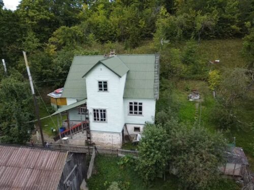 Rąstinis namas prie Nemuno Jurbarko r.