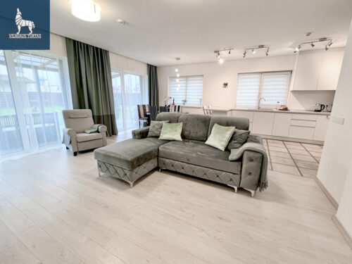 4 kambarių namas  Pilaitė, Priekulės g.