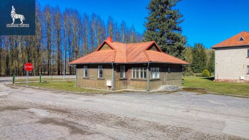 4 kambarių namas  Biržų m., J.Basanavičiaus g.