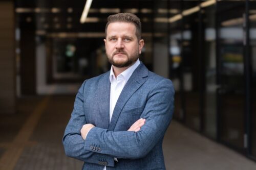 Biržos planas ar fiksuota kaina: ekspertas pasakė, kuris pasirinkimas šiandien gali būti naudingesnis