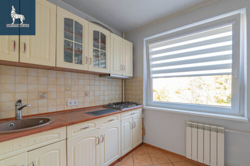 2 kambarių butas  Karoliniškės, Sausio 13-osios g.