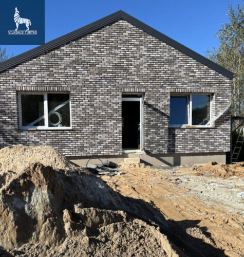 5 kambarių namas  Balsiai,