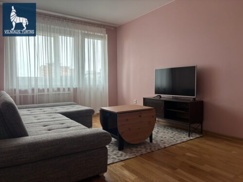 3 kambarių buto nuoma Karoliniškės, Algimanto Petro Kavoliuko g.