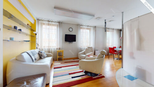 PARDUODAMAS BUTAS  SENAMIESTYJE 2 KAMBARIŲ, PIGUS DUJINIS ŠILDYMAS