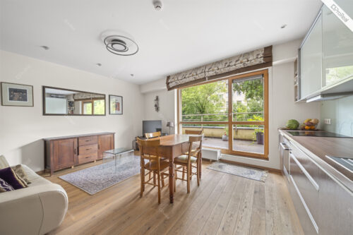 Parduodamas jaukus 4 kambarių butas su terasa Naujamiestyje, A. Vivulskio g.