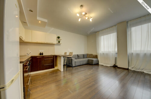 2 kambarių butas Vilniuje, Perkūnkiemio g., su visais baldais ir buitine technika!
-Puikus,