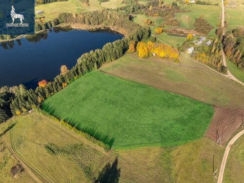 Žemės sklypas  Maksiūnų k.,