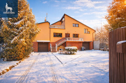 10 kambarių namas  Juodšilių k., Upelio g.