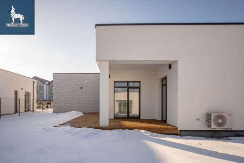 4 kambarių namas  Aukštieji Paneriai, Moluvėnų g.