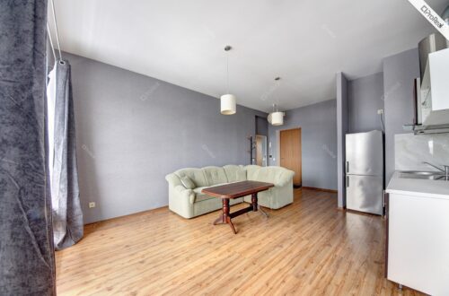 STUDIO TIPO BUTAS NUOMAI JERUZALĖJE, 1 KAMBARIO, SU DRABUŽINE, BALKONU, TAUPUS AUTONOMINIS