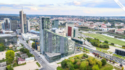 PARDUODAMAS NAUJESNĖS STATYBOS 62 KV. M. 2 KAMBARIŲ BUTAS KONSTITUCIJOS PR. 15 – SU GRAŽIU