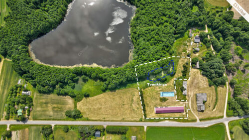 Parduodamas verslo pastatas 569 m2 su tvenkiniu ir šalia ežero – 8 km nuo Ukmérgés plento.